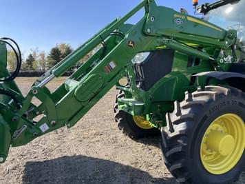 Main image John Deere 660R